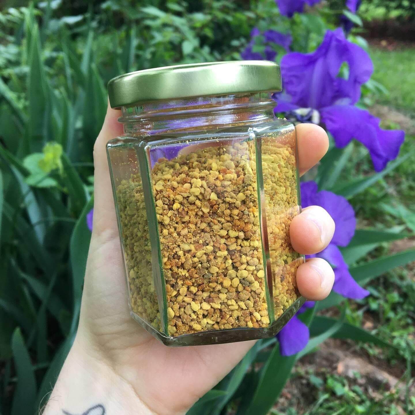 bee pollen for allergies - NC bee pollen - North Carolina bee pollen - NC honey farm - North Carolina Honey